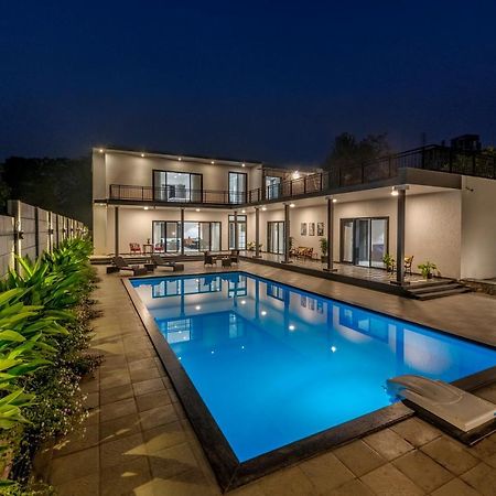 Saffronstays Mayfair Gardens 4 Bedroom Petfriendly Pool Villa Алибаг Экстерьер фото